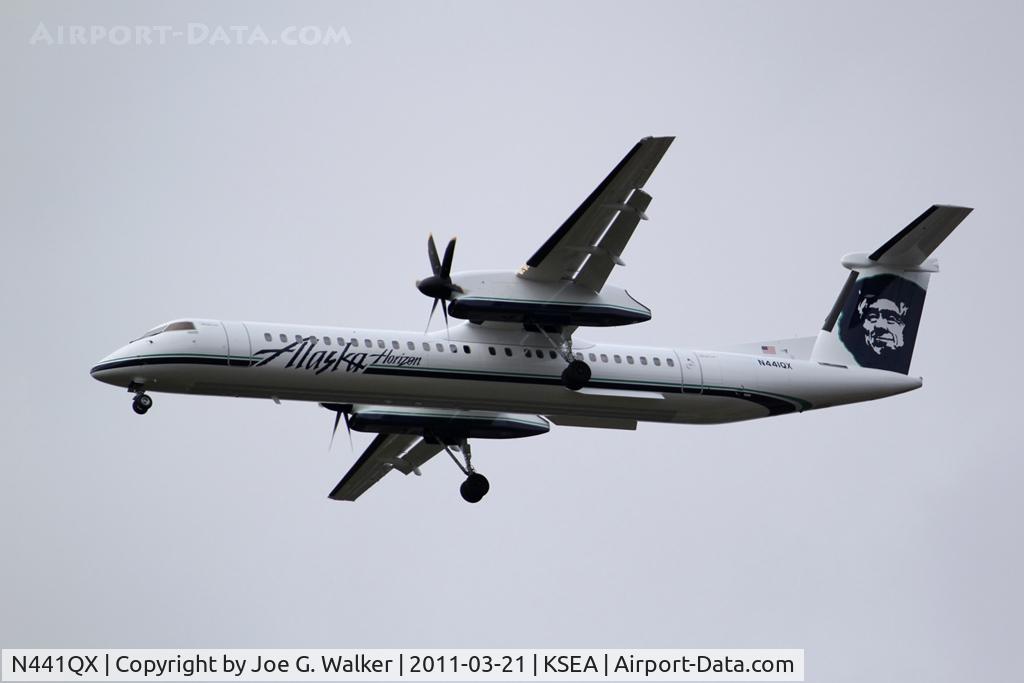 N441QX, 2009 De Havilland Canada DHC-8-402 Dash 8 C/N 4348, New, rebranded Horizon Air Q400, seen on approach to KSEA.