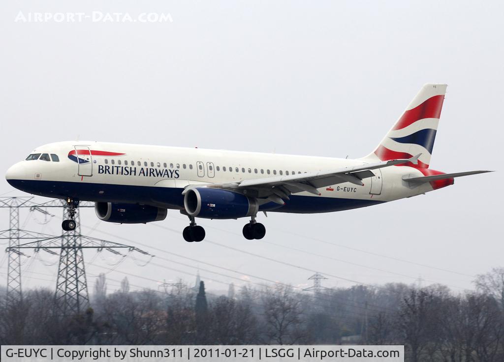 G-EUYC, 2008 Airbus A320-232 C/N 3721, Landing rwy 23