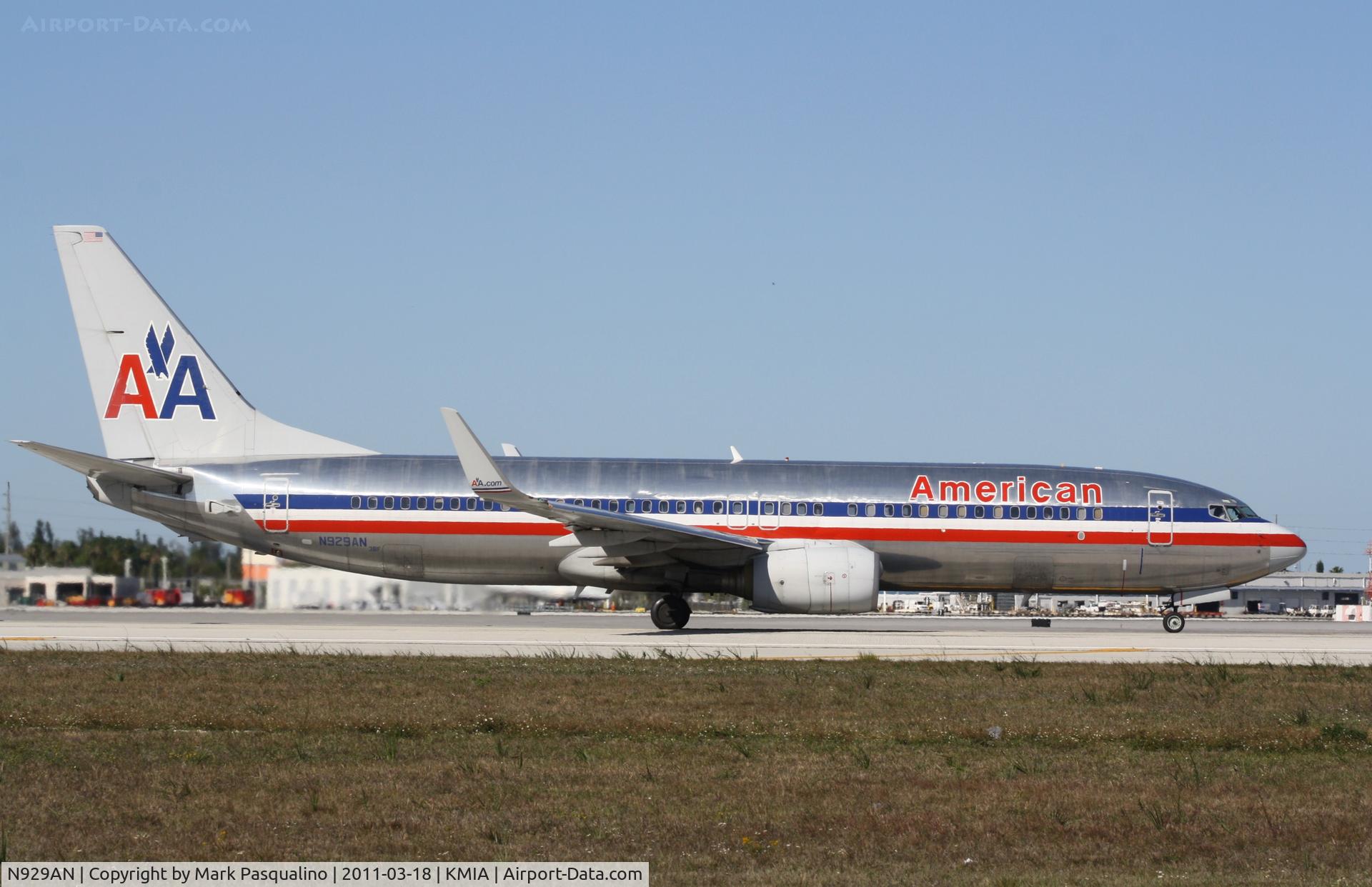 N929AN, 2000 Boeing 737-823 C/N 30078, Boeing 737-800