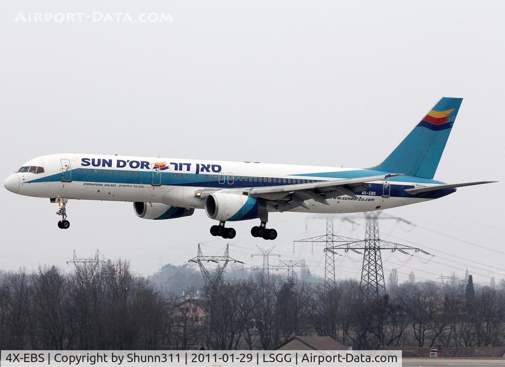4X-EBS, 1990 Boeing 757-258 C/N 24884, Landing rwy 23