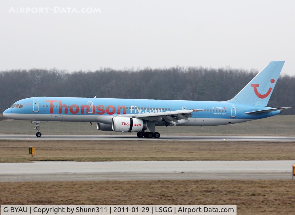 G-BYAU, 1994 Boeing 757-204 C/N 27220, Landing rwy 23