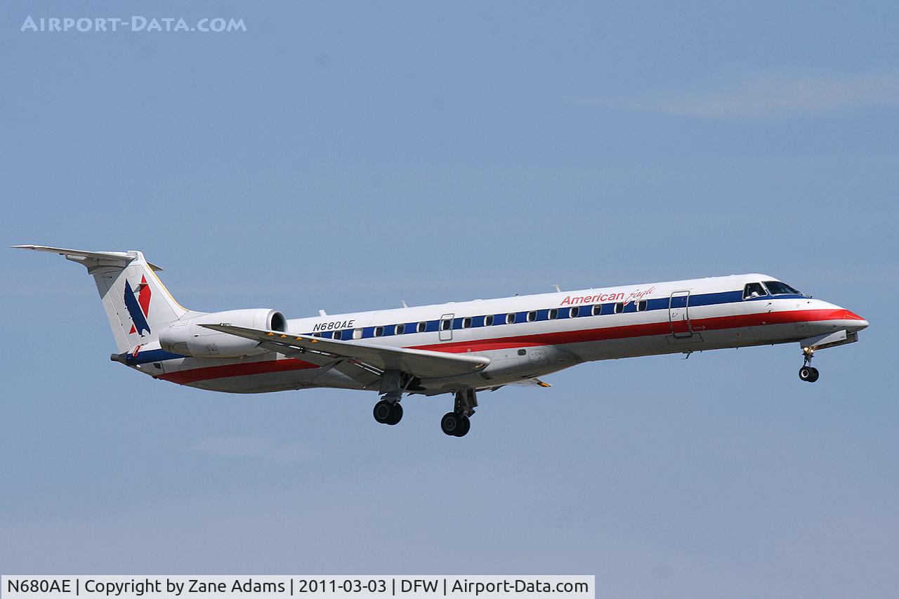 N680AE, 2004 Embraer ERJ-145LR (EMB-145LR) C/N 14500820, American Eagle at DFW Airport