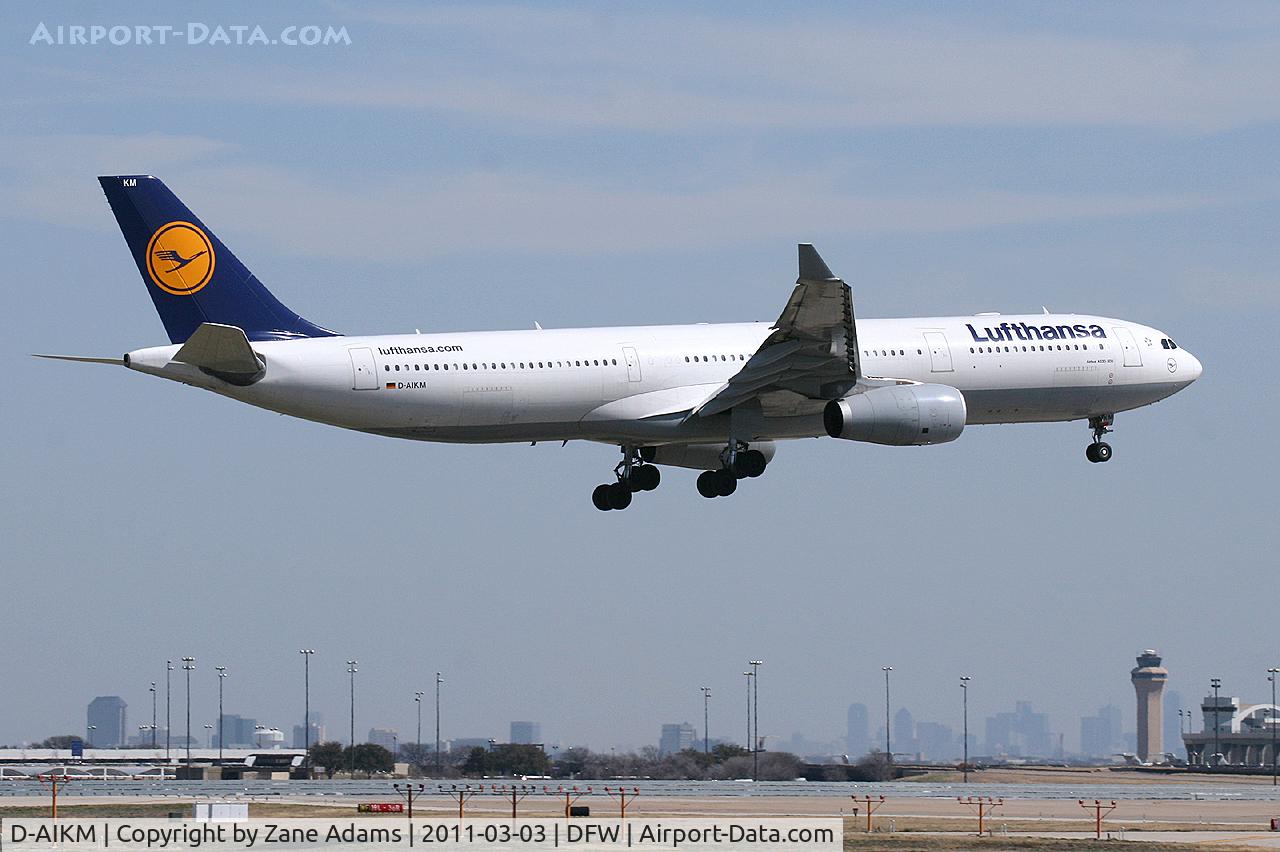 D-AIKM, 2008 Airbus A330-343X C/N 913, Lufthansa landing at DFW Airport