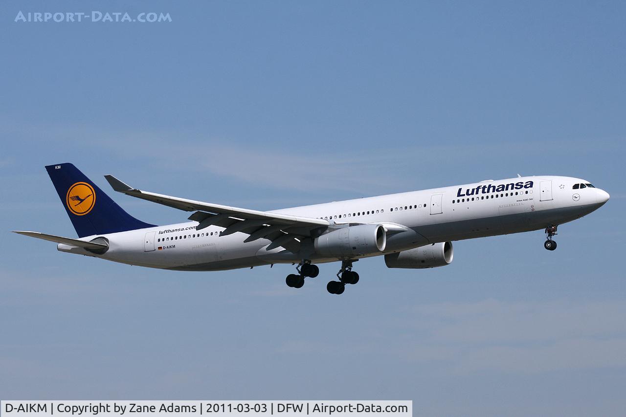 D-AIKM, 2008 Airbus A330-343X C/N 913, Lufthansa landing at DFW Airport