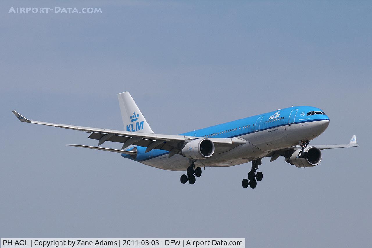 PH-AOL, 2008 Airbus A330-203 C/N 900, KLM A-330 landing at DFW Airport