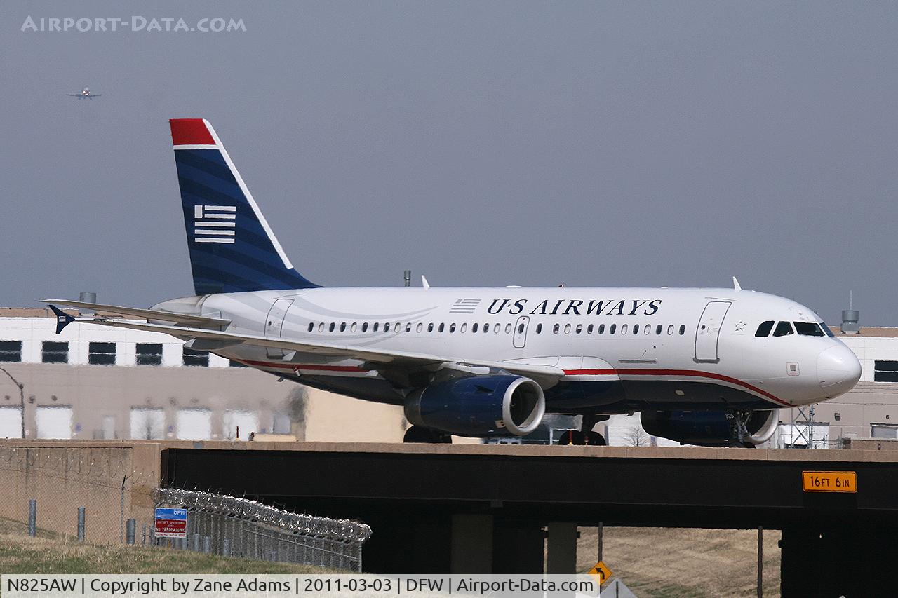 N825AW, 2001 Airbus A319-132 C/N 1527, US Airways A319 at DFW Airport