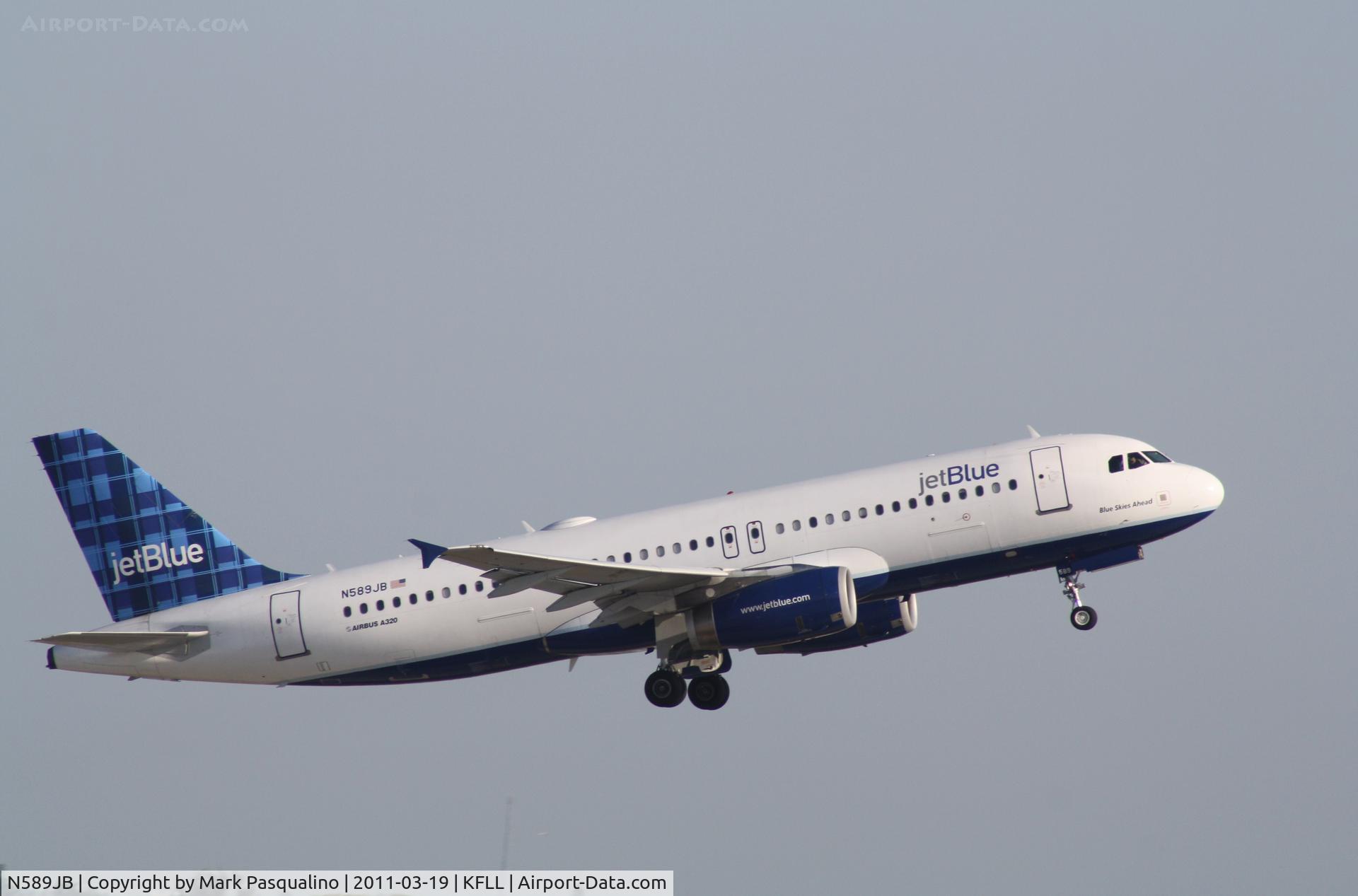 N589JB, 2004 Airbus A320-232 C/N 2215, Airbus A320