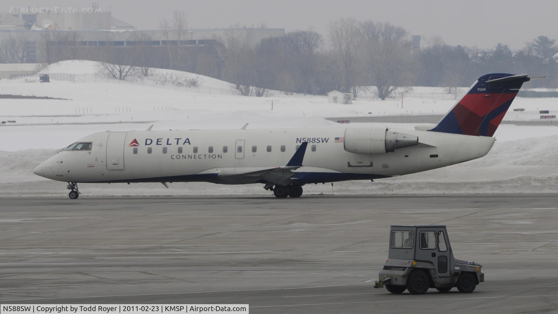 N588SW, 1995 Canadair CRJ-100ER (CL-600-2B19) C/N 7069, Delta