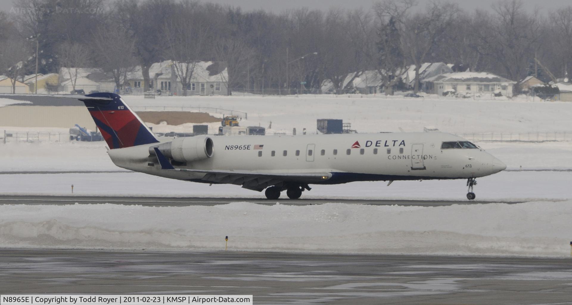 N8965E, 2004 Bombardier CRJ-200 (CL-600-2B19) C/N 7965, Delta