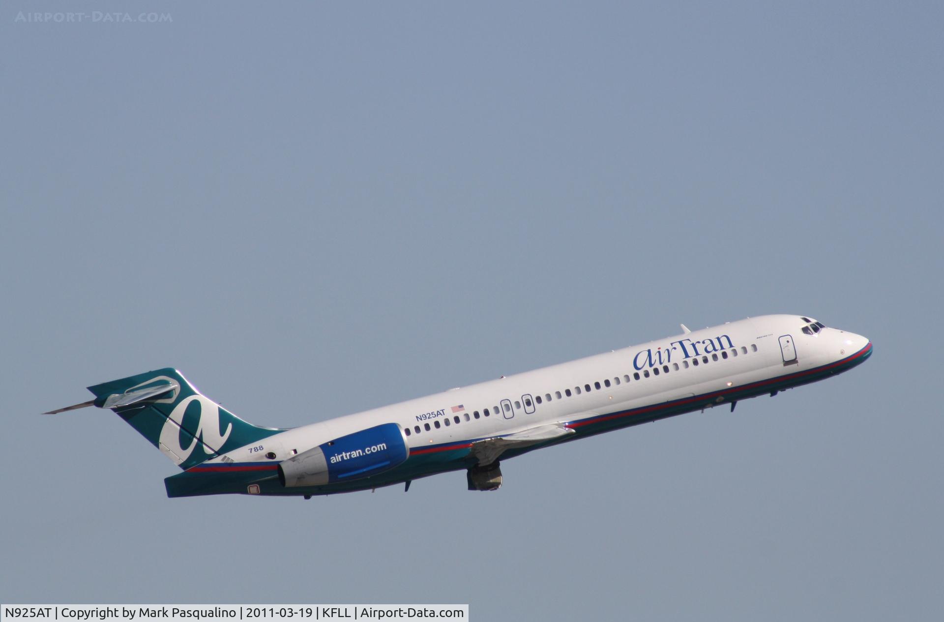 N925AT, 2000 Boeing 717-200 C/N 55079, Boeing 717-200