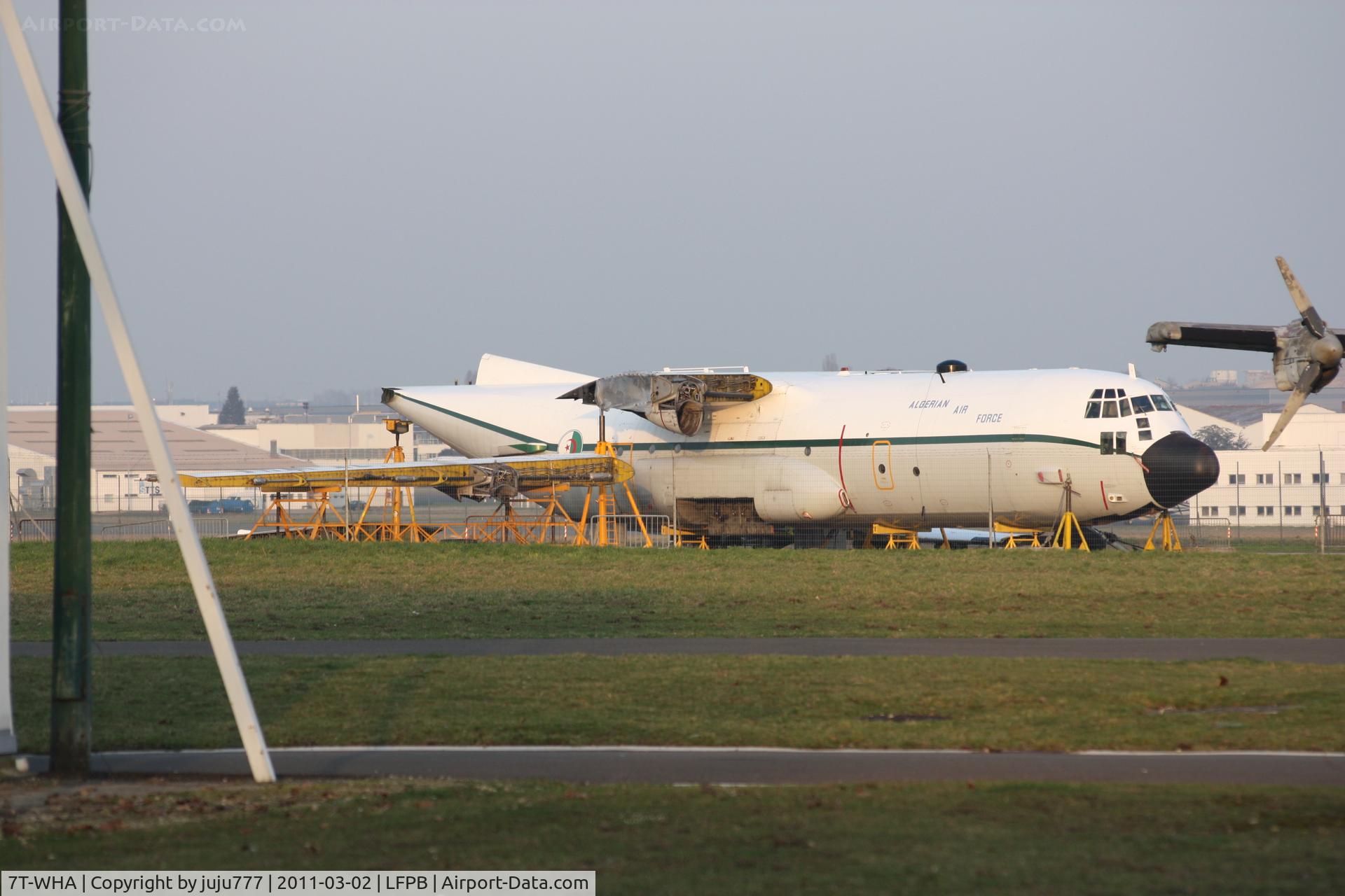 7T-WHA, 1984 Lockheed C-130H-30 Hercules C/N 382-4997, disasembled for transport