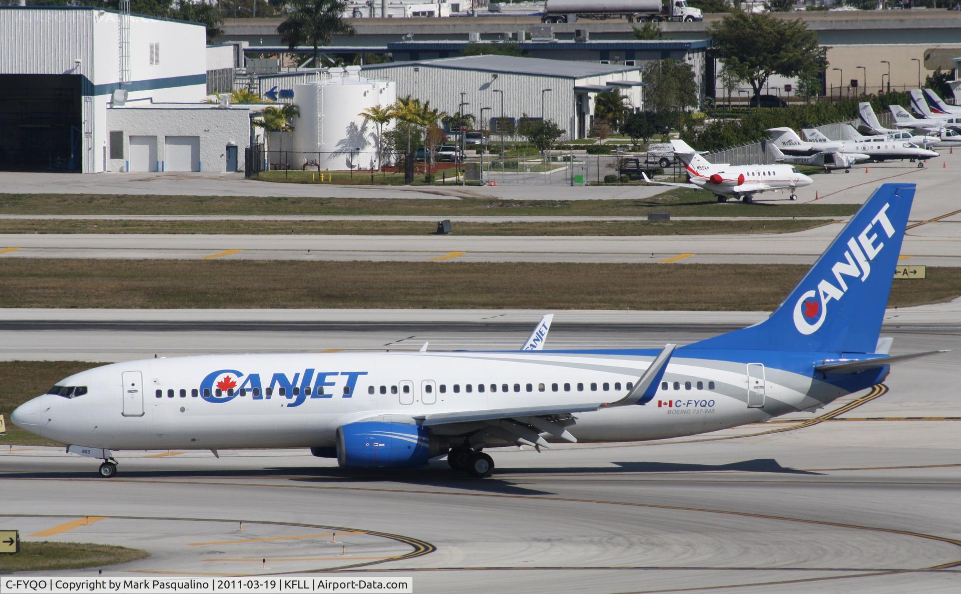 C-FYQO, 2002 Boeing 737-8AS C/N 29934, Boeing 737-800