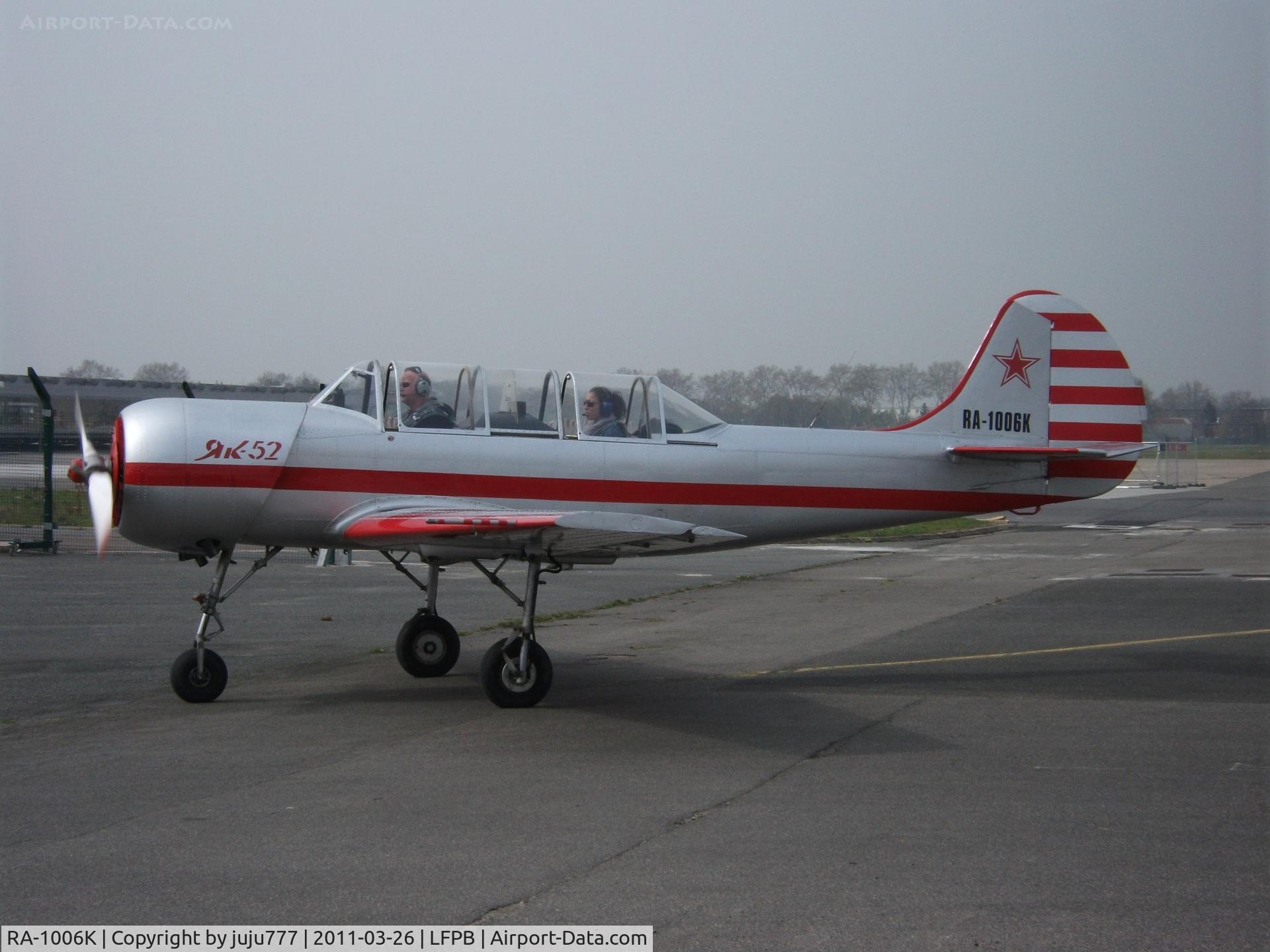 RA-1006K, Yakovlev Yak-52 C/N 8910215, on transit at Le Bourget