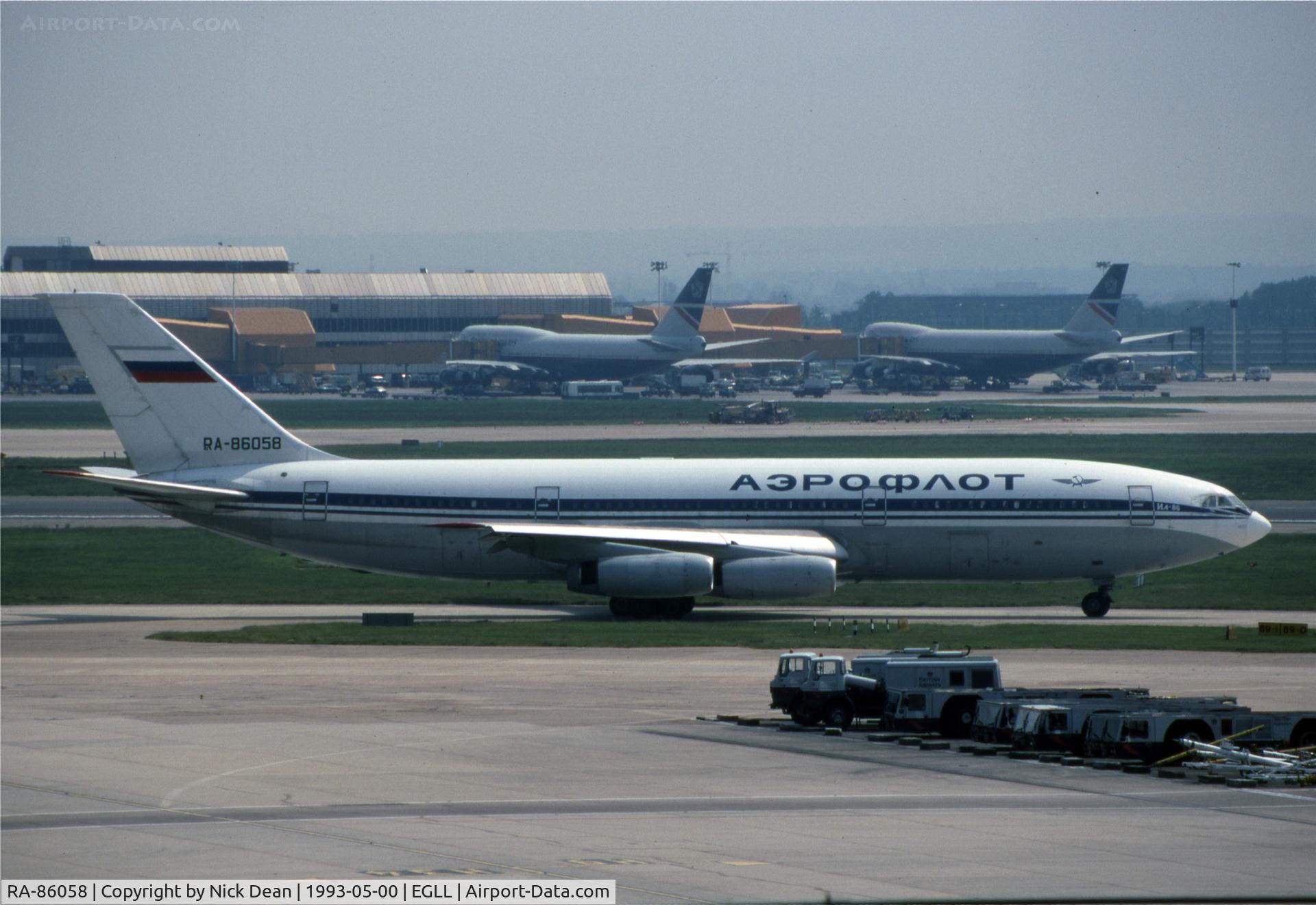 RA-86058, 1983 Ilyushin IL-86 C/N 51483203025, EGLL