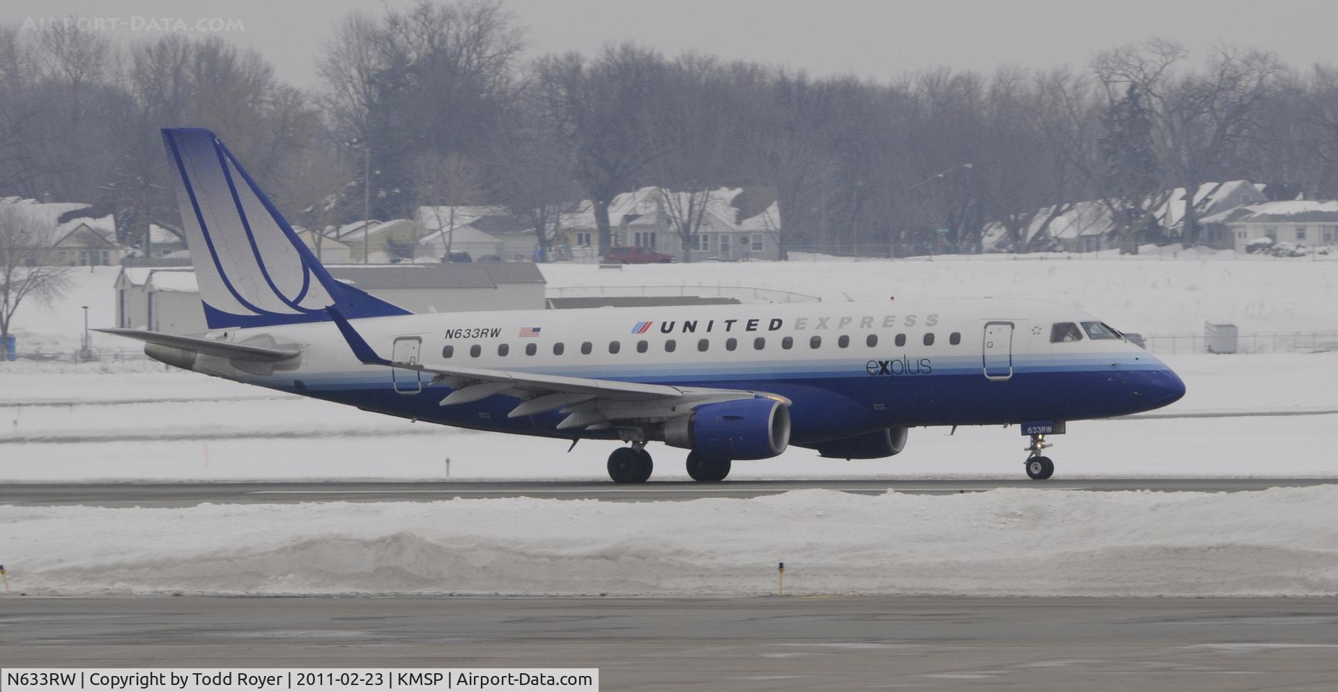 N633RW, 2004 Embraer 170SE (ERJ-170-100SE) C/N 17000054, United