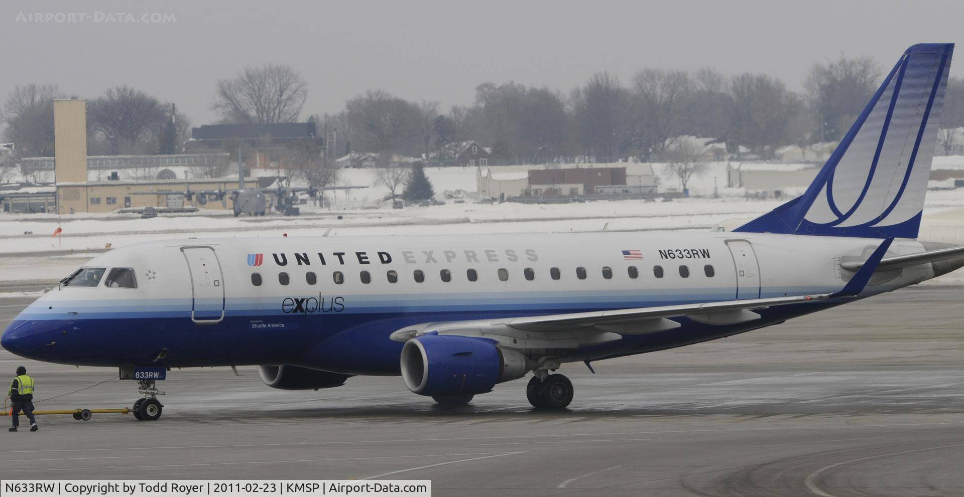 N633RW, 2004 Embraer 170SE (ERJ-170-100SE) C/N 17000054, United