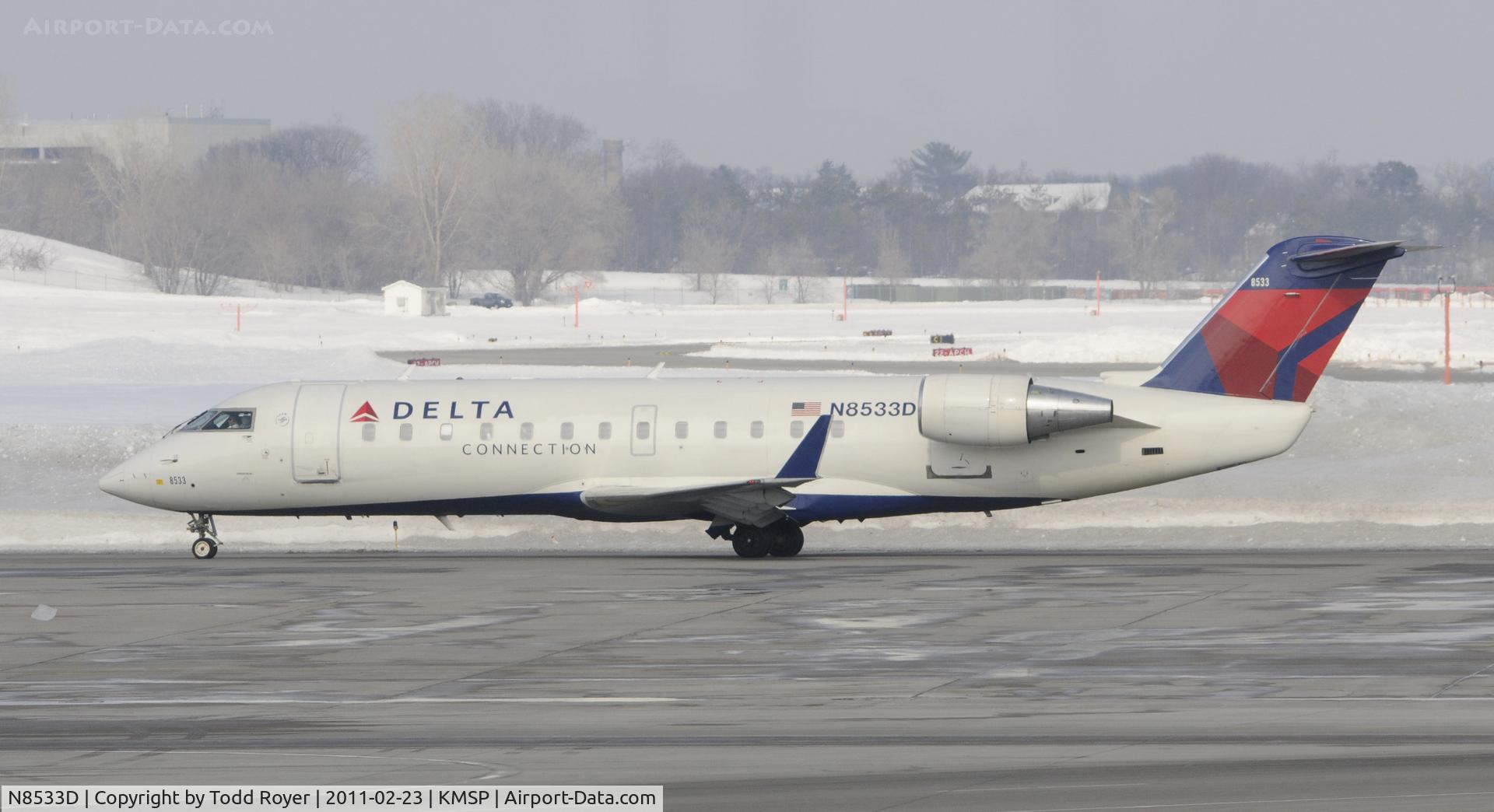 N8533D, 2001 Bombardier CRJ-200LR (CL-600-2B19) C/N 7533, Delta