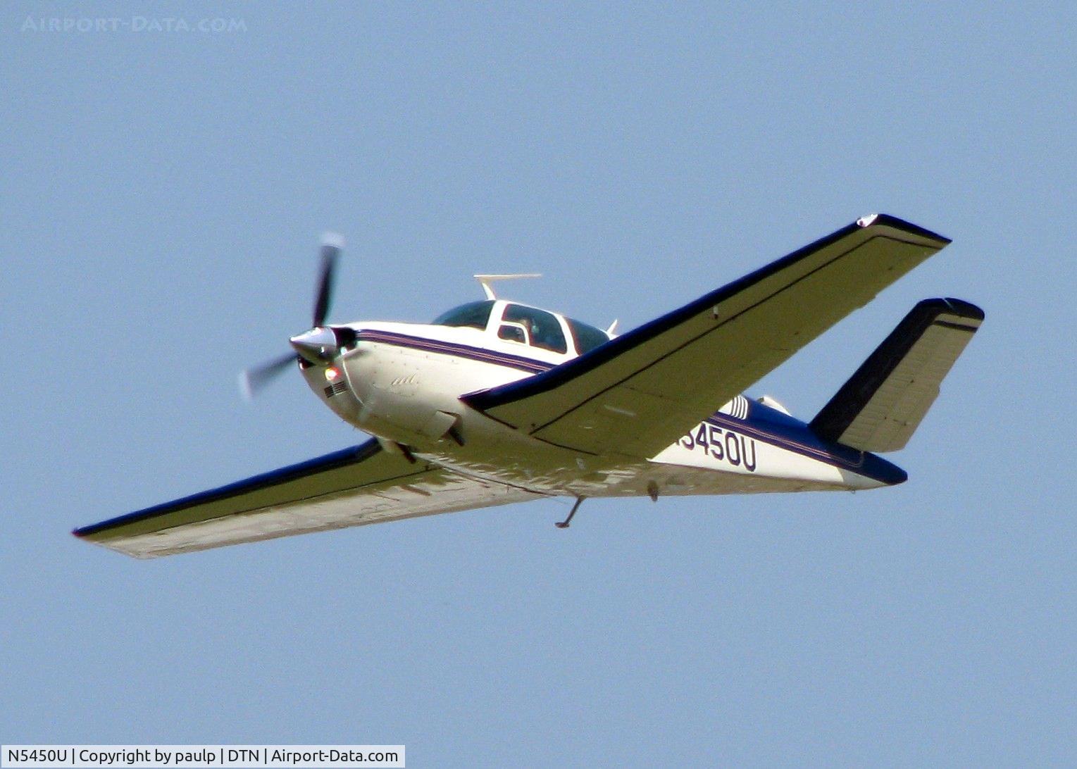 N5450U, 1967 Beech V35 Bonanza C/N D-8529, Off of Rwy 23 at Downtown Shreveport.
