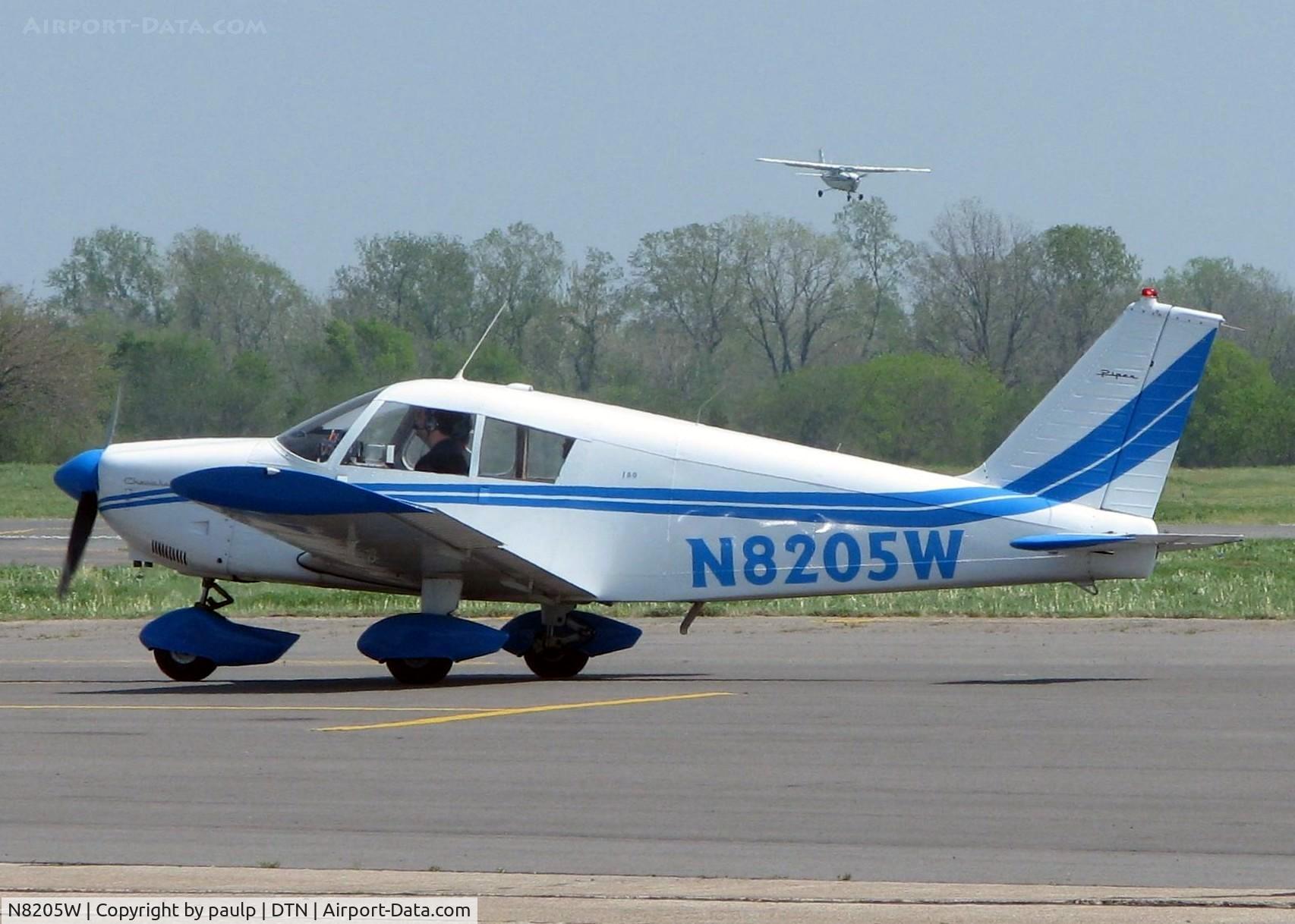 N8205W, 1965 Piper PA-28-180 C/N 28-2336, At Downtown Shreveport.