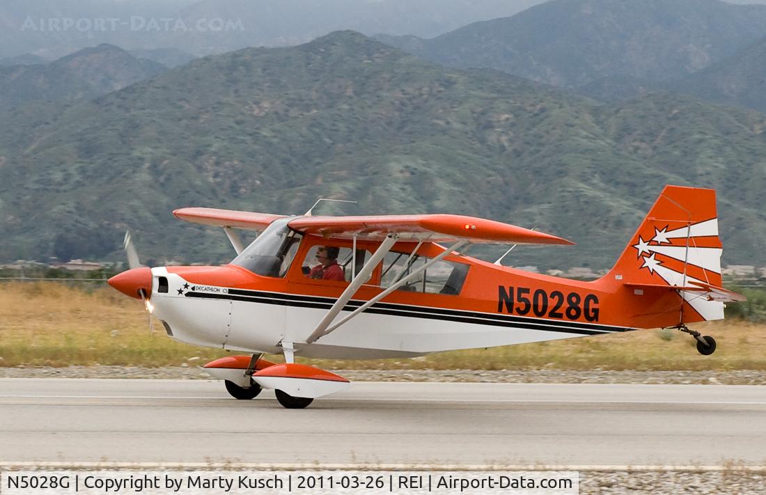 N5028G, 1979 Bellanca 8KCAB Decathlon C/N 574-79, Landing roll-out Runway 26.