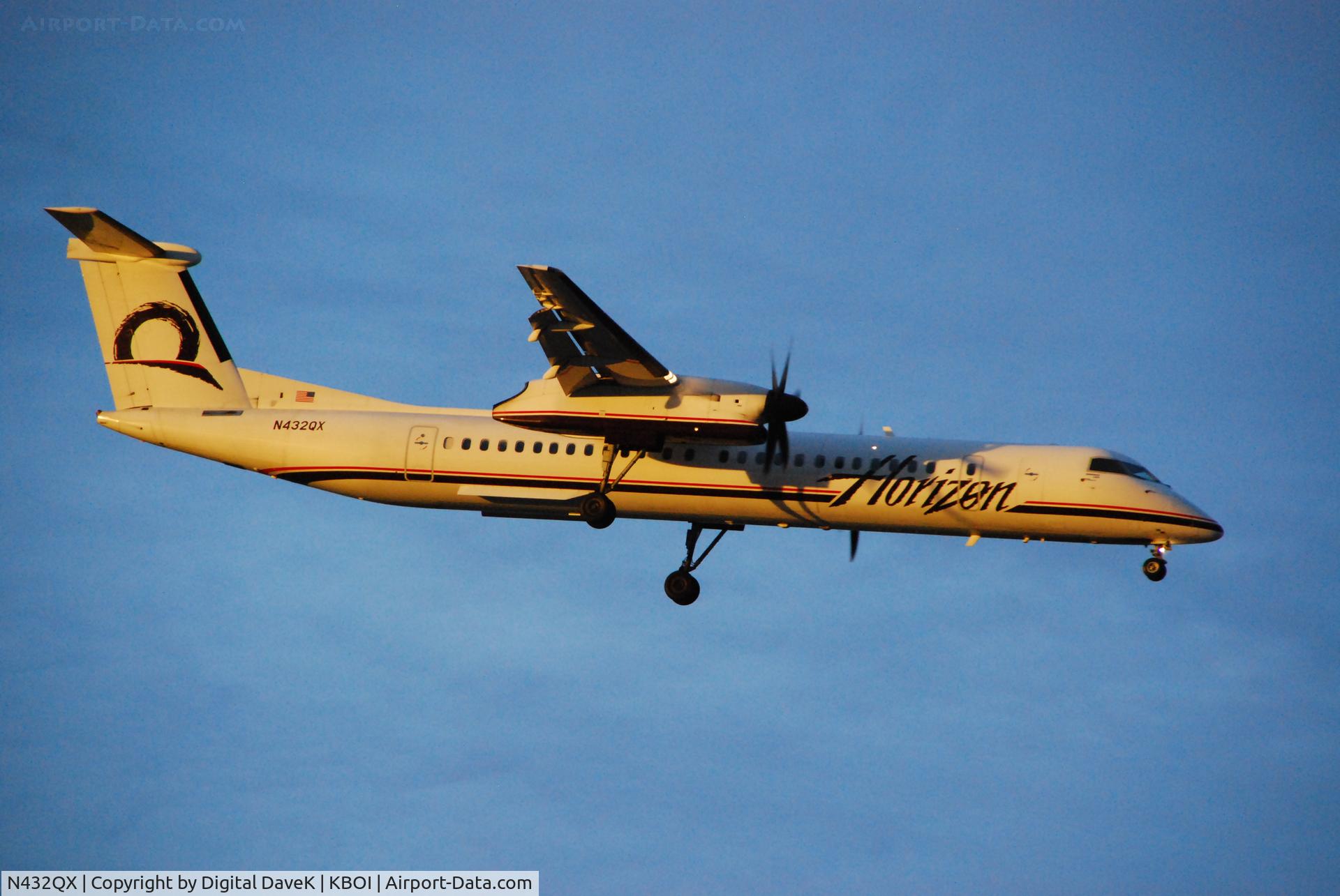 N432QX, 2007 De Havilland Canada DHC-8-402Q Dash 8 Dash 8 C/N 4166, Approach @ KBOI