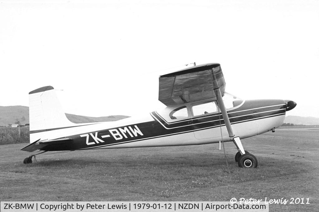 ZK-BMW, Cessna 180B C/N 50545, R J Auger, Dunedin