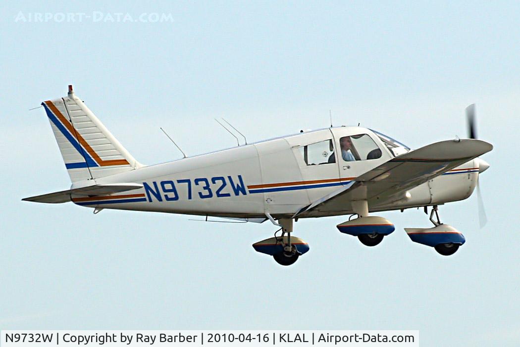 N9732W, 1967 Piper PA-28-140 C/N 28-23212, Piper PA-28-140 Cherokee [28-23212] Lakeland-Linder~N 16/04/2010
