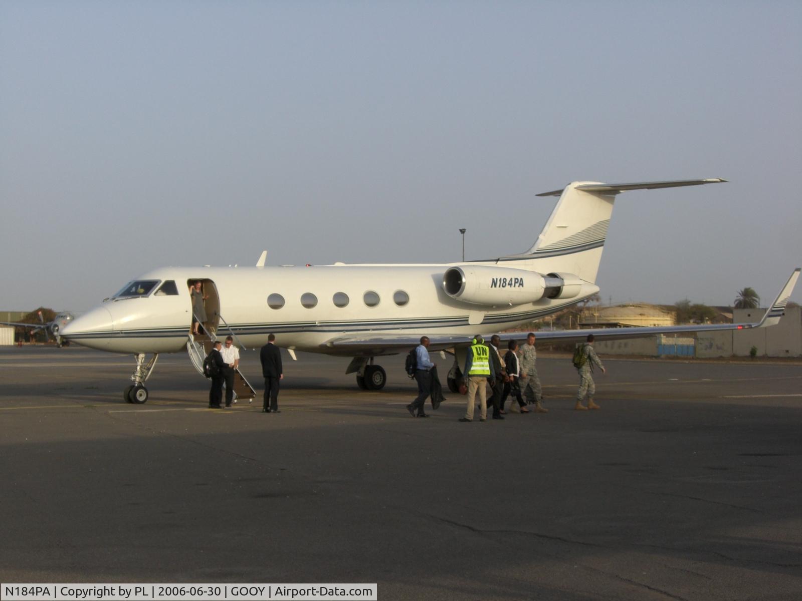 N184PA, 1980 Gulfstream American G-1159A Gulfstream III C/N 318, March 23rd Dakar airport (senegal)
