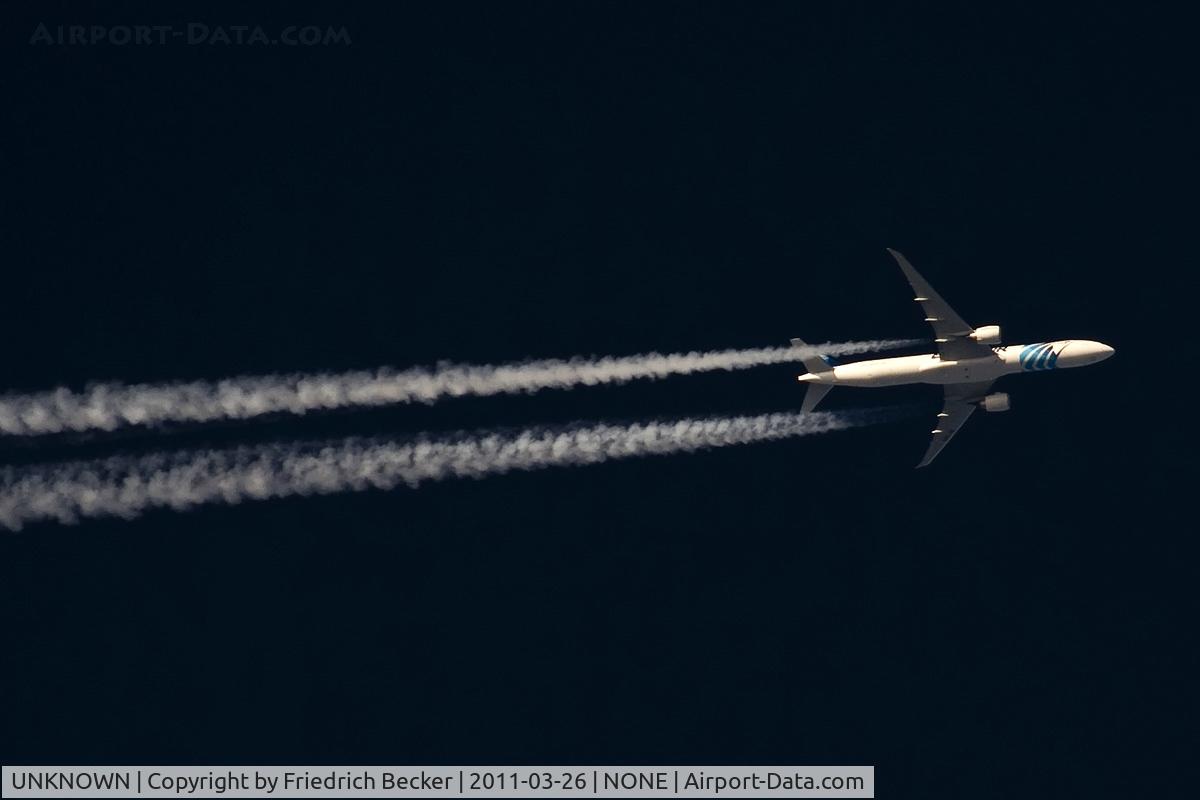 UNKNOWN, Contrails Various C/N Unknown,  Egypt Air Boeing 777-36N(ER) cruising high