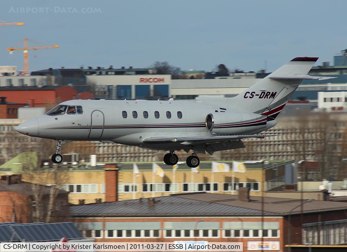 CS-DRM, 2006 Raytheon Hawker 800XP C/N 258771, Final RWY30.