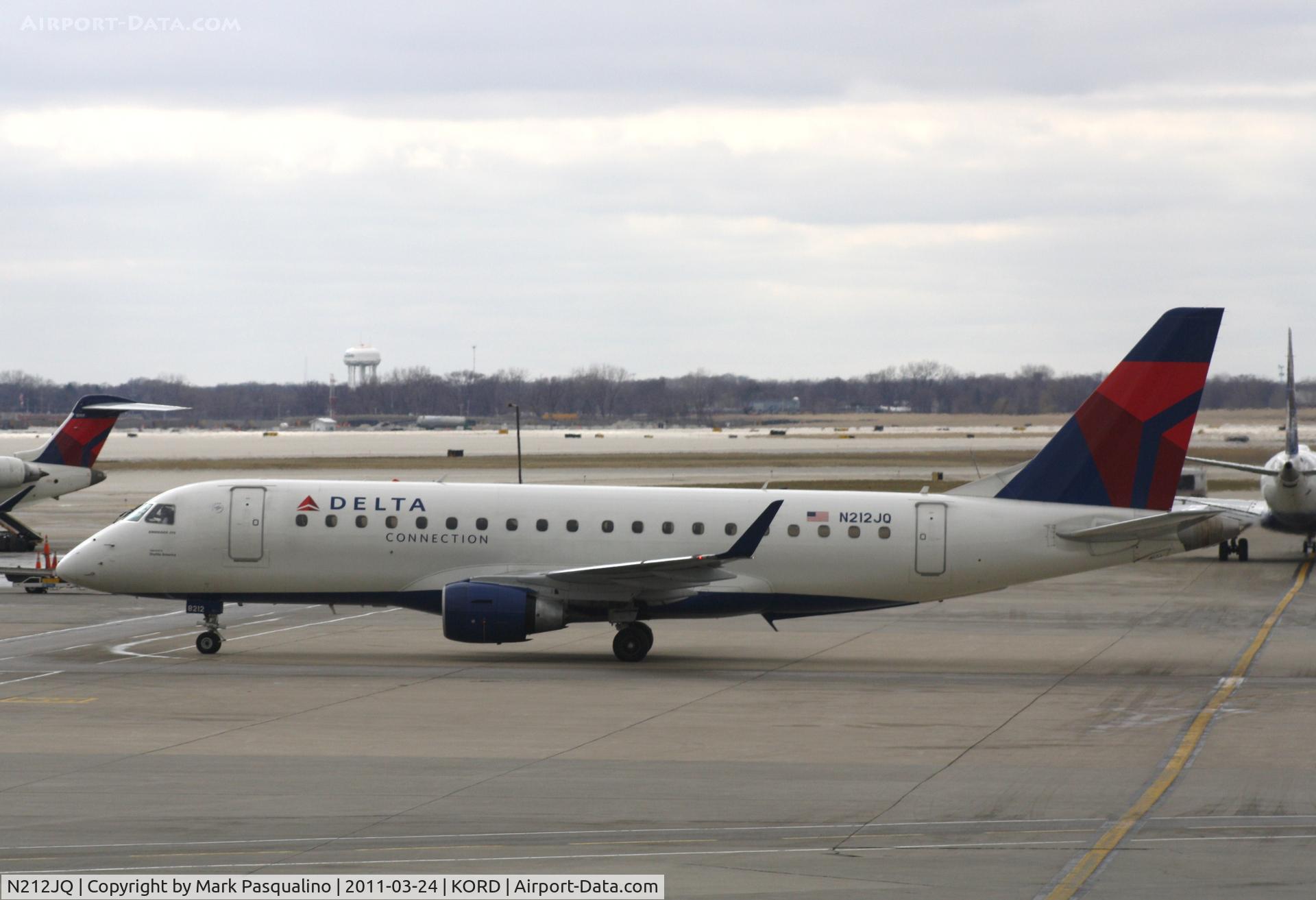 N212JQ, 2008 Embraer 175LR (ERJ-170-200LR) C/N 17000264, ERJ 170-200 LR