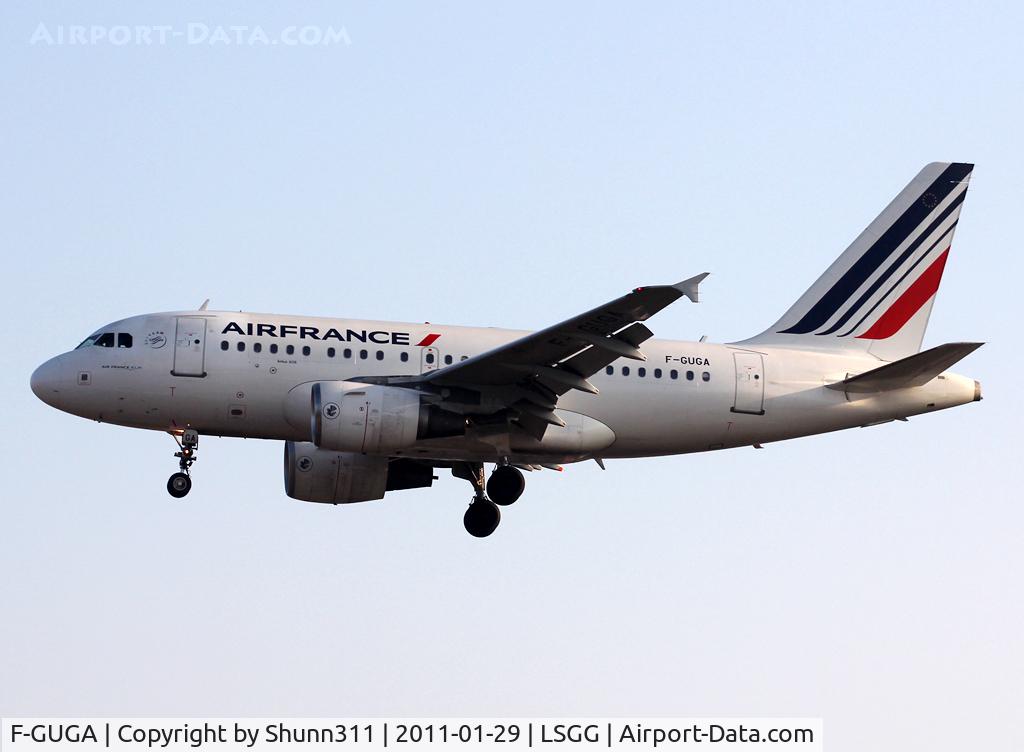 F-GUGA, 2002 Airbus A318-111 C/N 2035, Landing rwy 05