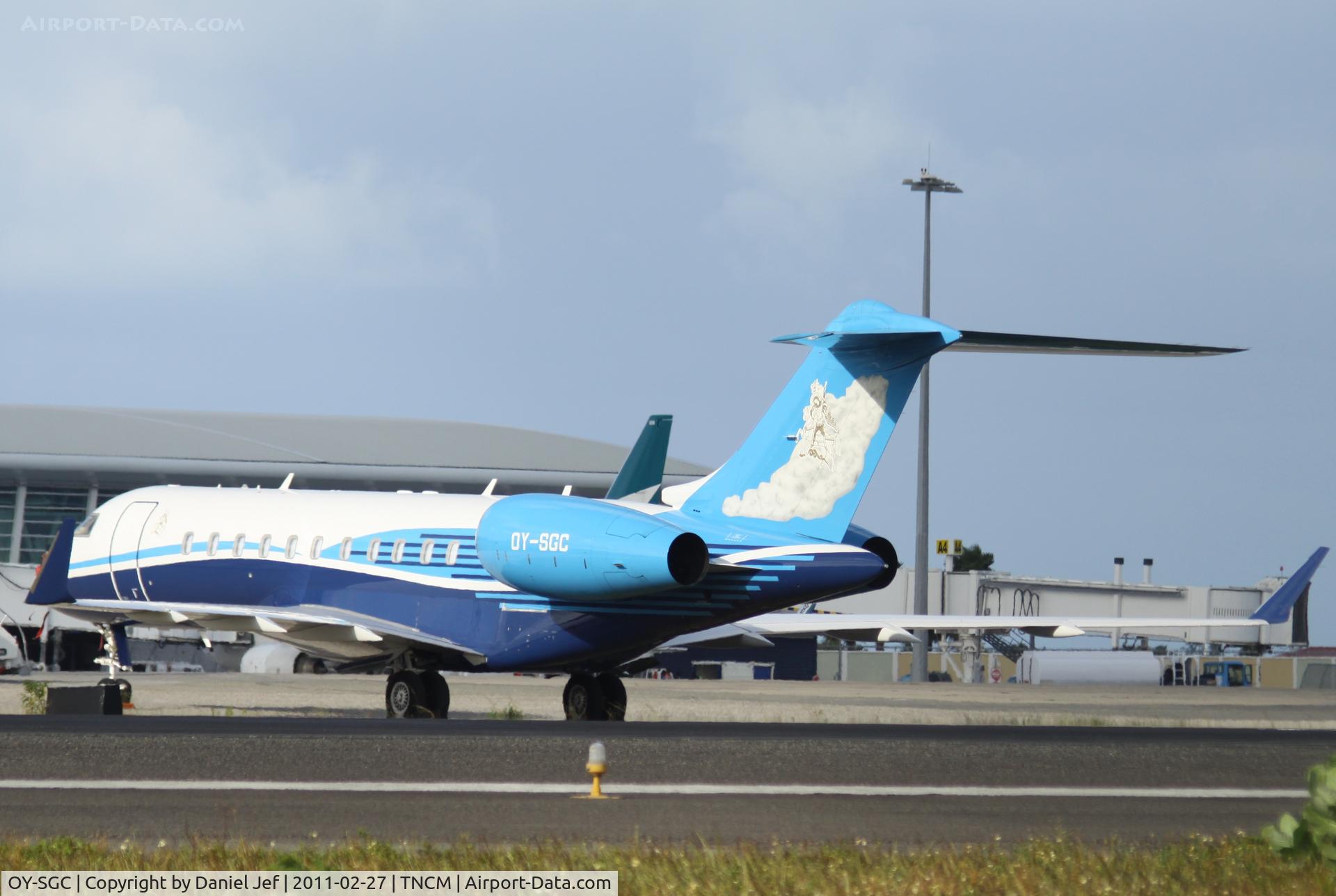 OY-SGC, 2009 Bombardier BD-700-1A11 Global 5000 C/N 9343, OY-SGC park on the main ramp at TNCM
