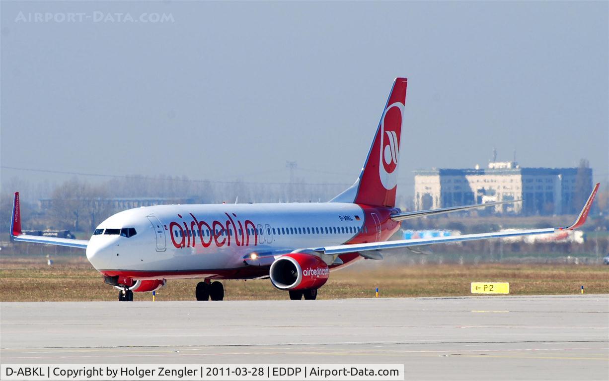 D-ABKL, 2010 Boeing 737-86J C/N 37754, On apron with destination PMI.