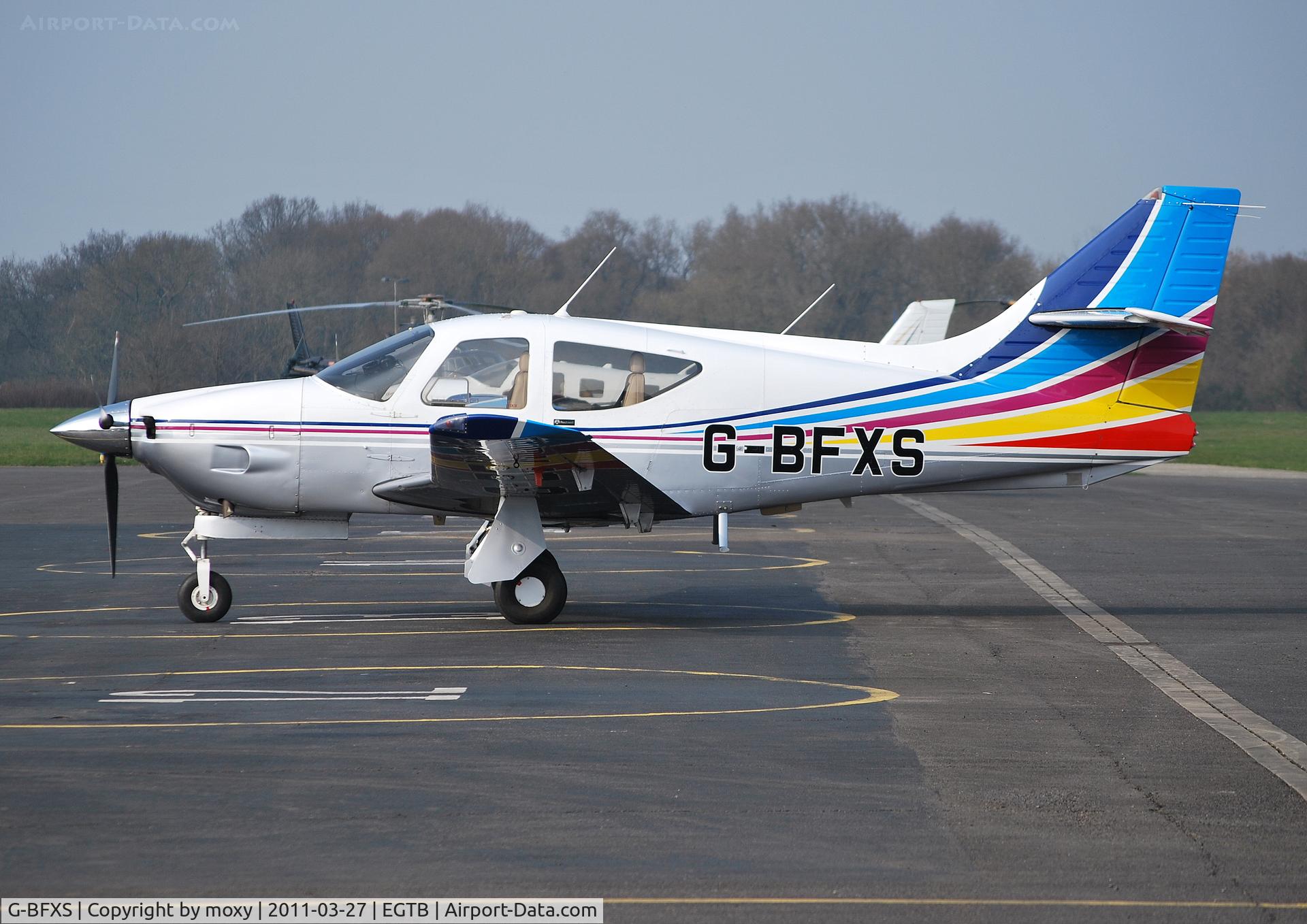 G-BFXS, 1977 Rockwell Commander 114 C/N 14271, Smart Rockwell Commander 114 at Wycombe Air Park. Ex N4949W