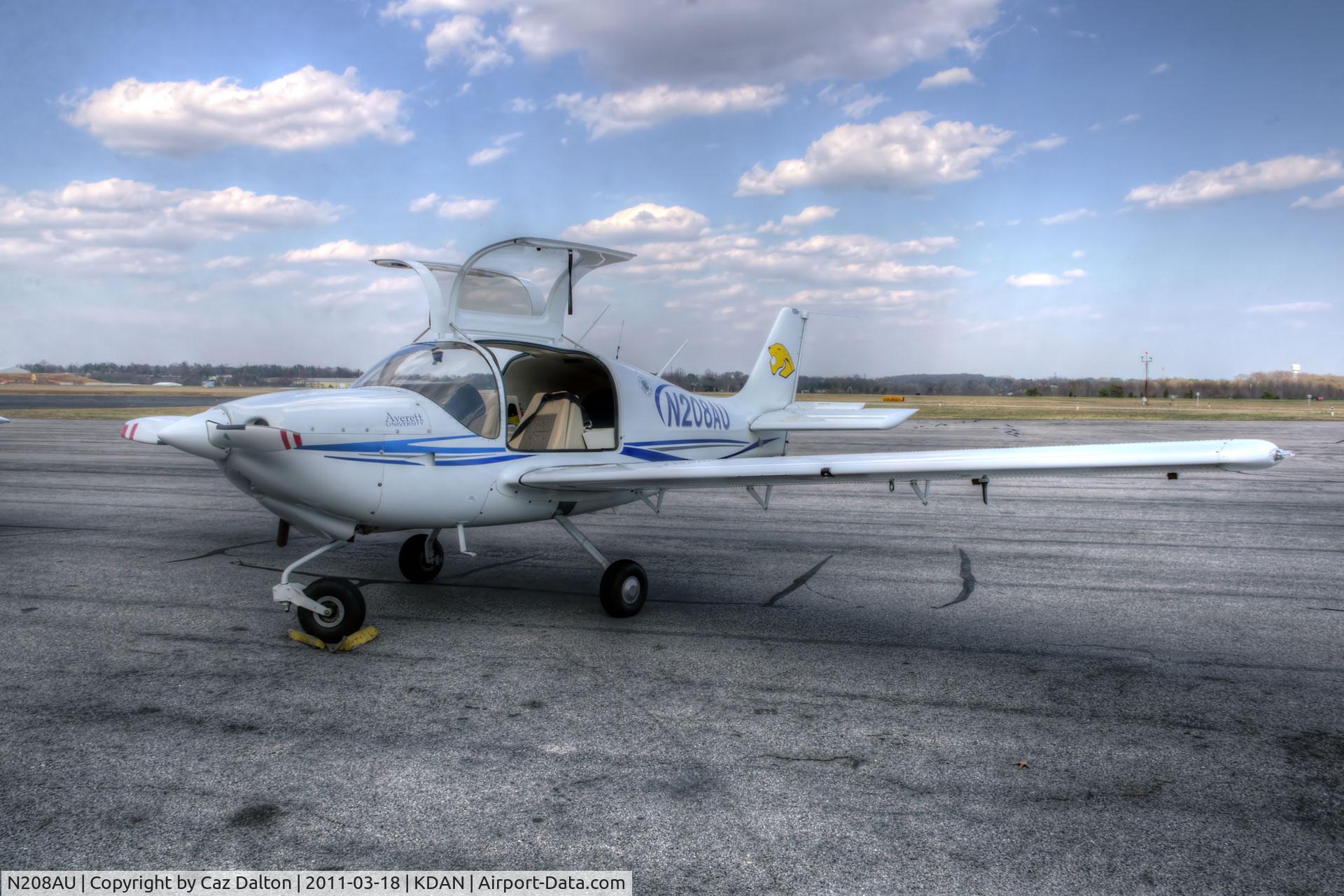 N208AU, 2008 Liberty XL-2 C/N 0114, N208AU, one of two Liberty XL-2 aircraft used by the Averett University Aviation Department.