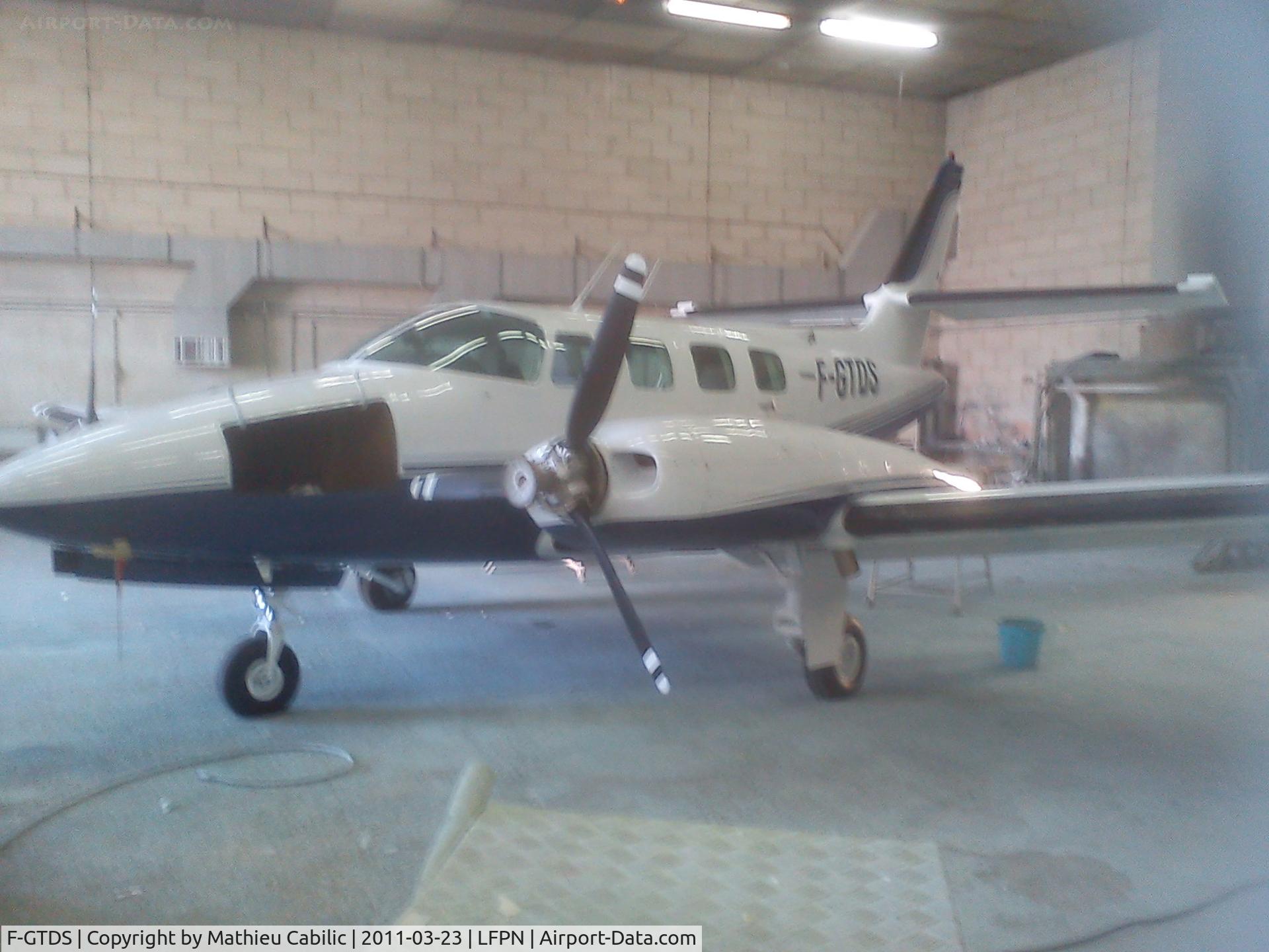 F-GTDS, Cessna T303 Crusader C/N T303-00025, Cessna 303