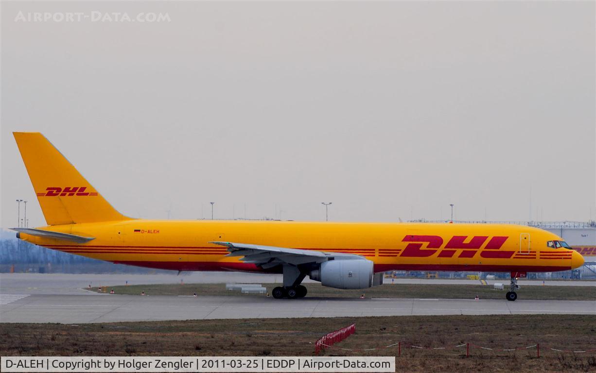 D-ALEH, 1986 Boeing 757-236/SF C/N 23492, Ready for take-off on rwy 26L.