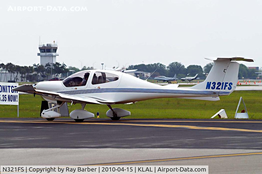 N321FS, 2004 Diamond DA-40 Diamond Star C/N 40.384, Diamond DA.40 Star [40.384] Lakeland-Linder~N 15/04/2010.