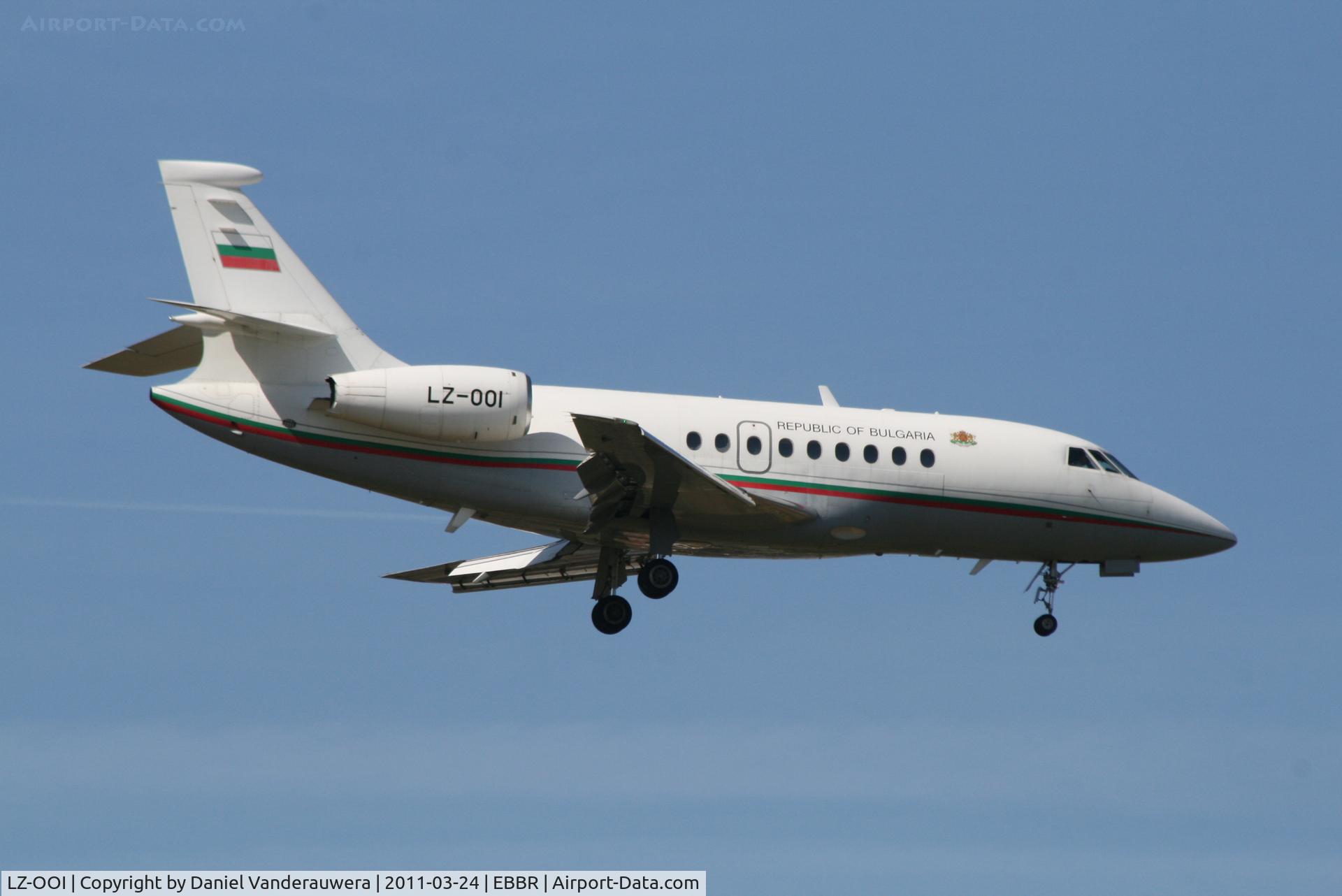 LZ-OOI, 2000 Dassault Falcon 2000 C/N 123, Descending to RWY 02   (new sticker)