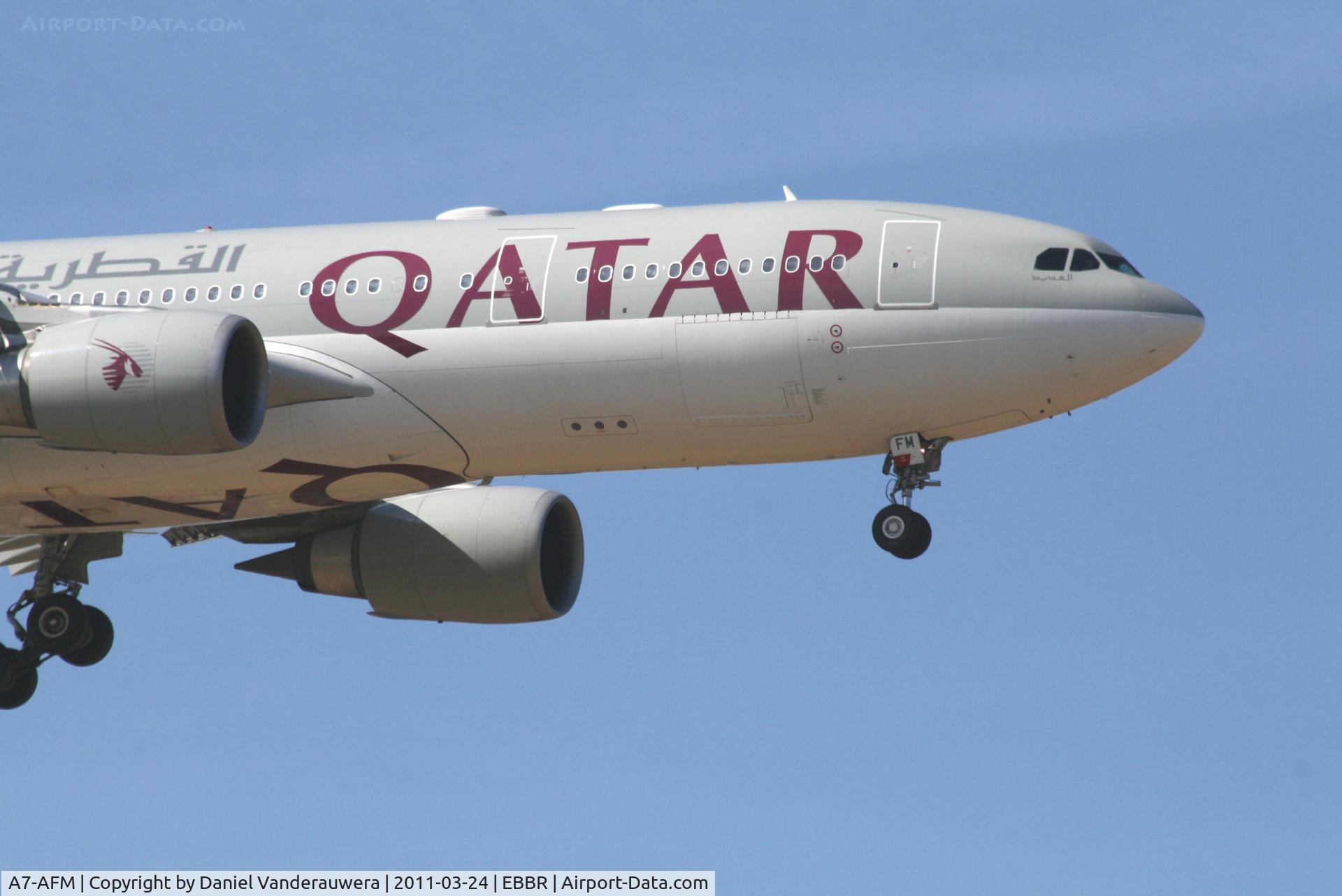 A7-AFM, 2004 Airbus A330-203 C/N 616, Arrival of flight QR941 to RWY 02