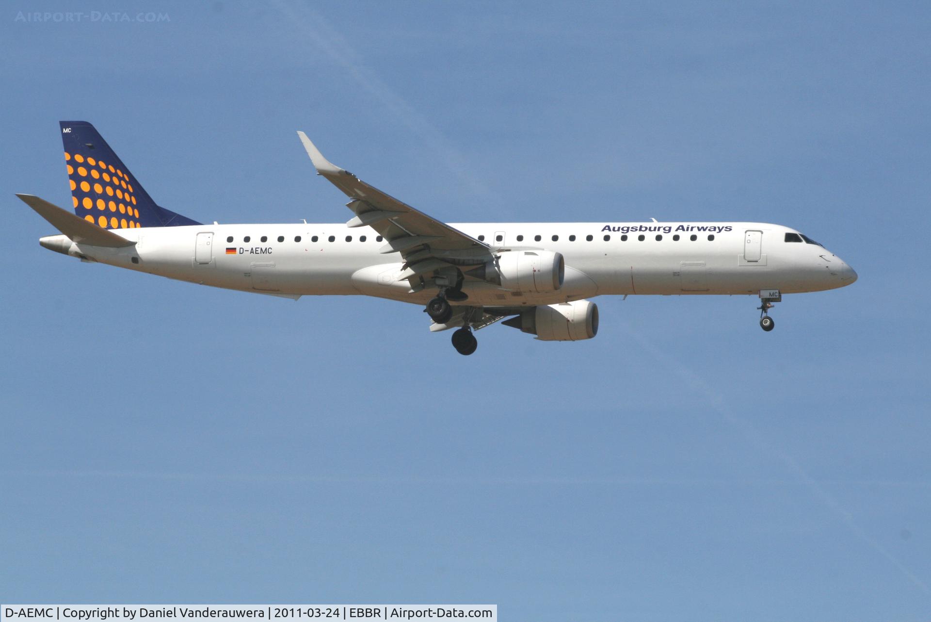 D-AEMC, 2009 Embraer 195LR (ERJ-190-200LR) C/N 19000300, Arrival of flight LH2286 to RWY 02