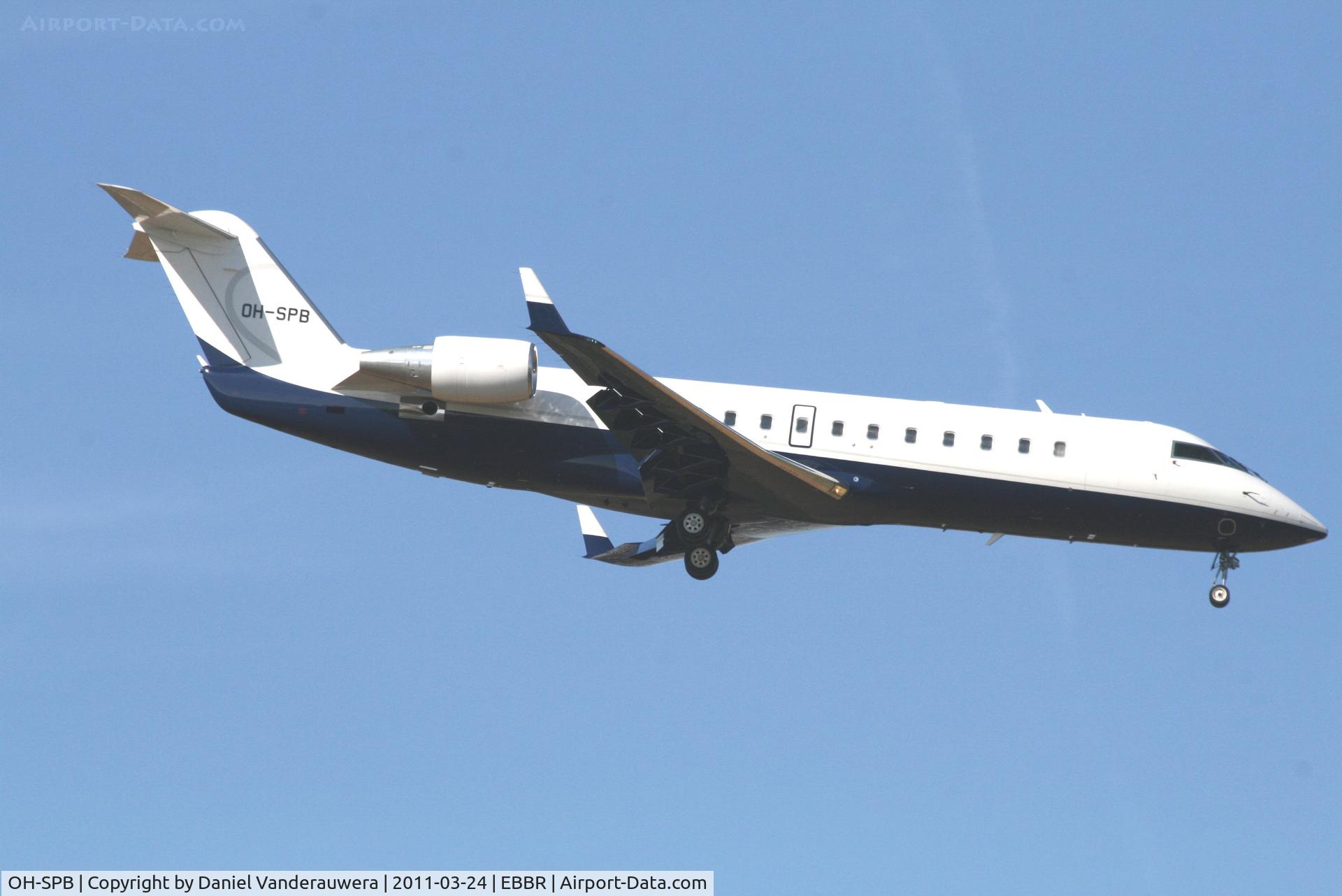 OH-SPB, 2006 Canadair Challenger 850 (CL-600-2B19) C/N 8056, Descending to RWY 02