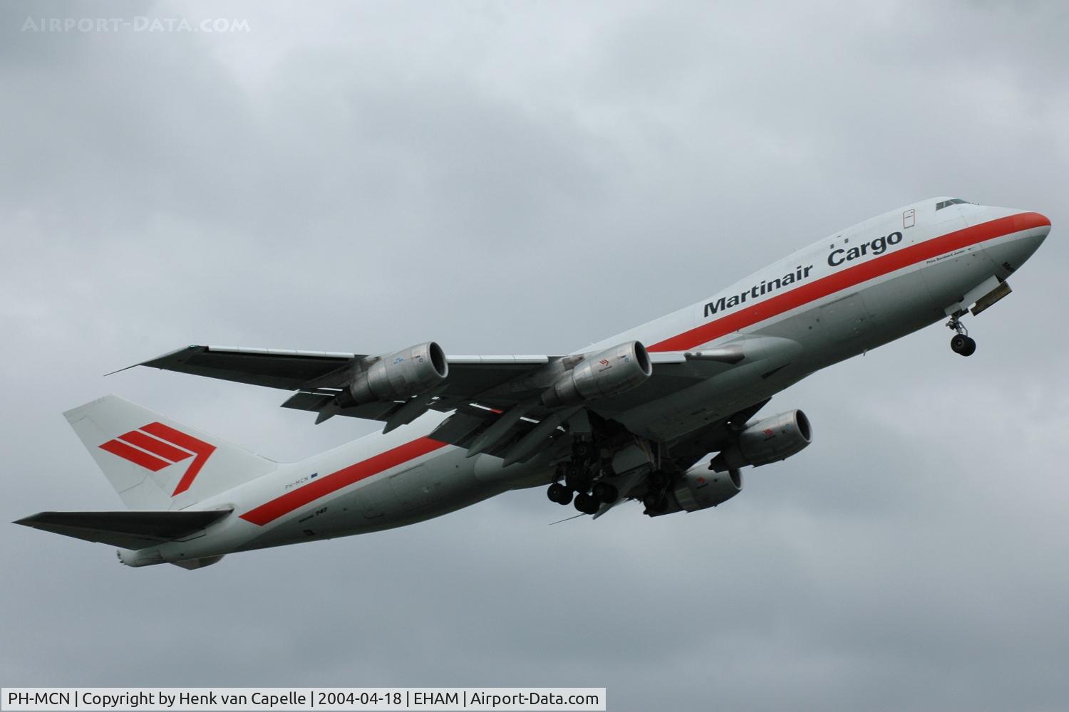 PH-MCN, 1991 Boeing 747-228F C/N 25266, Martinair 747-200 freighter take-off.