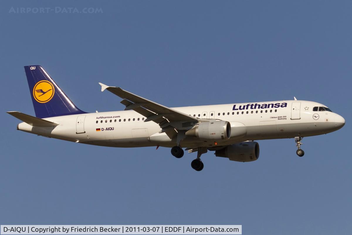 D-AIQU, 2000 Airbus A320-211 C/N 1365, on final