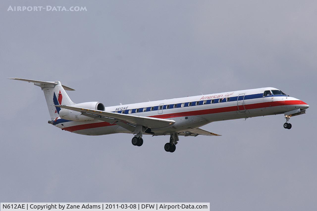 N612AE, 1998 Embraer EMB-145EP (ERJ-145EP) C/N 145079, American Eagle landing at DFW Airport