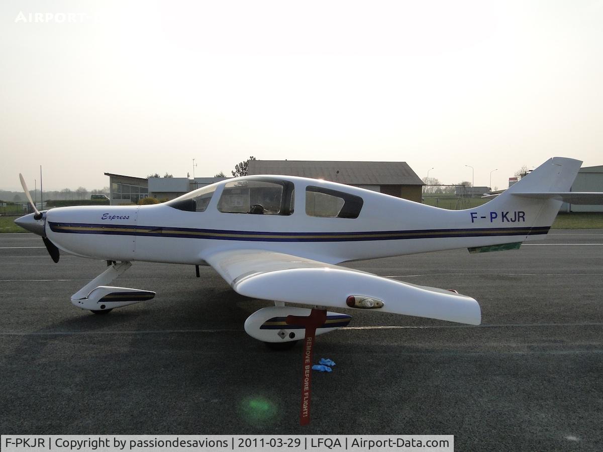 F-PKJR, 2003 Wheeler Express C/N 70, Based