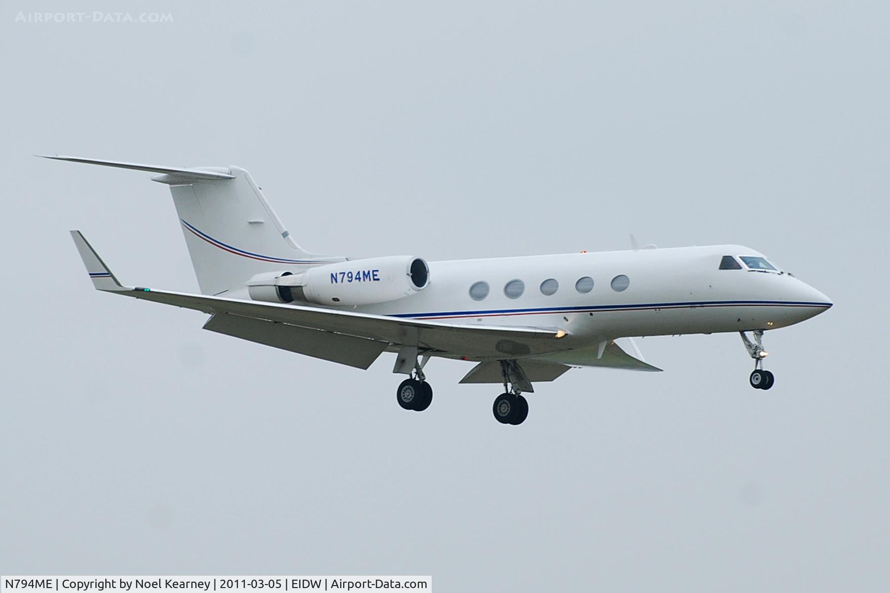 N794ME, 1986 Gulfstream Aerospace G-1159A Gulfstream III C/N 483, Landing Rwy 10 at EIDW