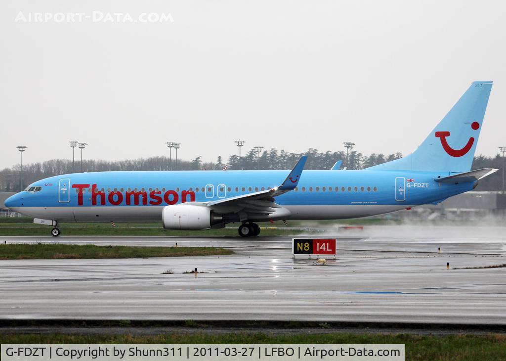 G-FDZT, 2011 Boeing 737-8K5 C/N 37248, Taking off rwy 14L
