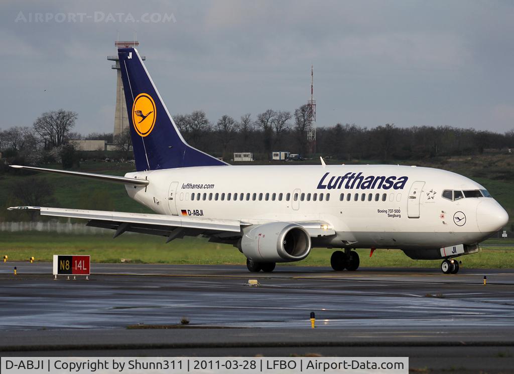 D-ABJI, 1991 Boeing 737-530 C/N 25358, Taxiing to the Terminal...